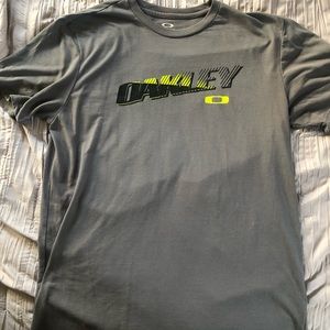 Mens oakley t shirt
